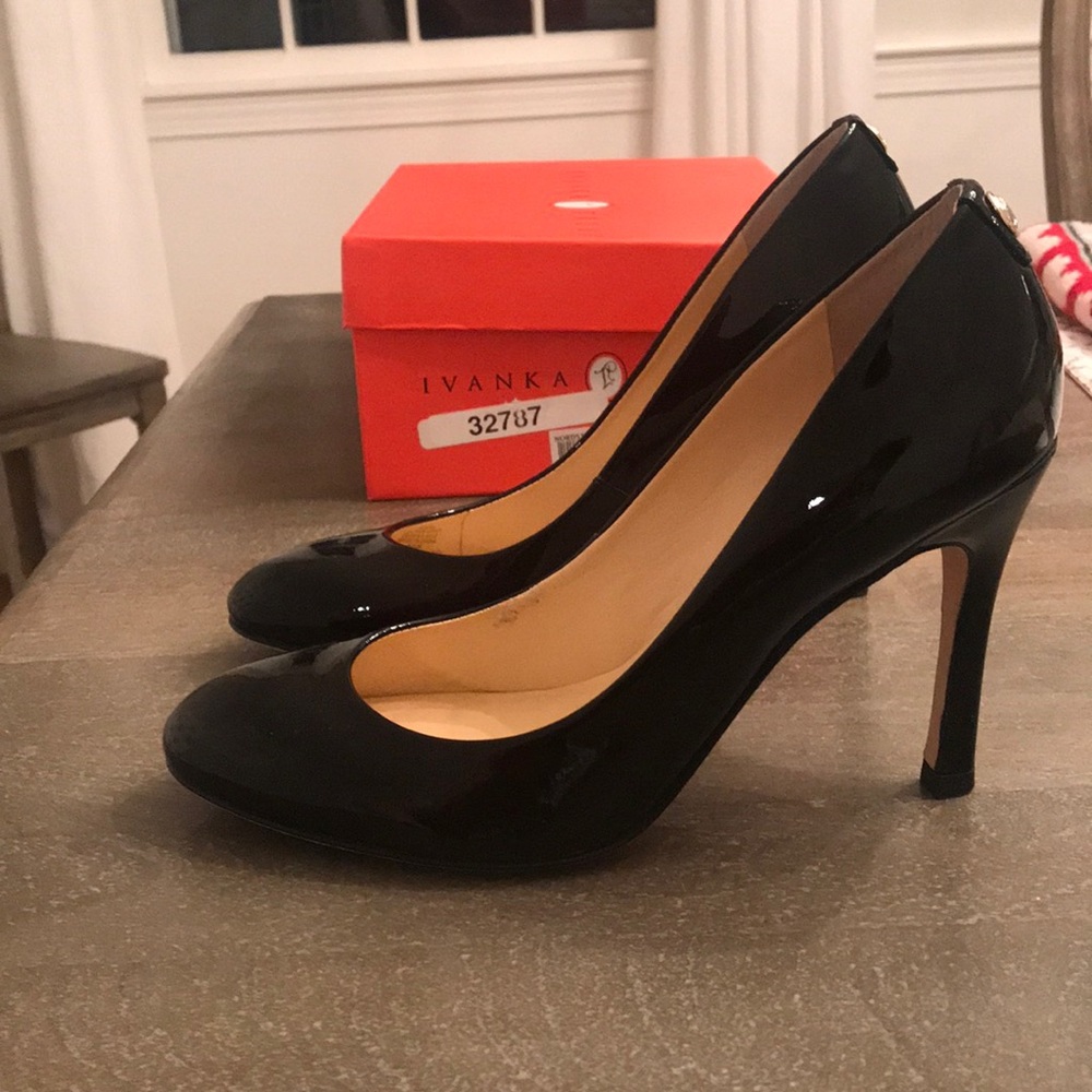 Ivanka Trump Janie Heels Size 8.5